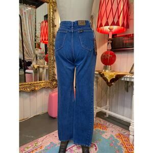 vintage 1980s lee jeans 80s denim s/m 28 waist straight leg high waist retro